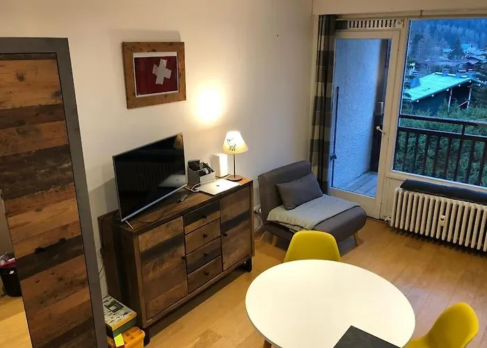 Les Montagnes Sur Le Balcon シャモニー